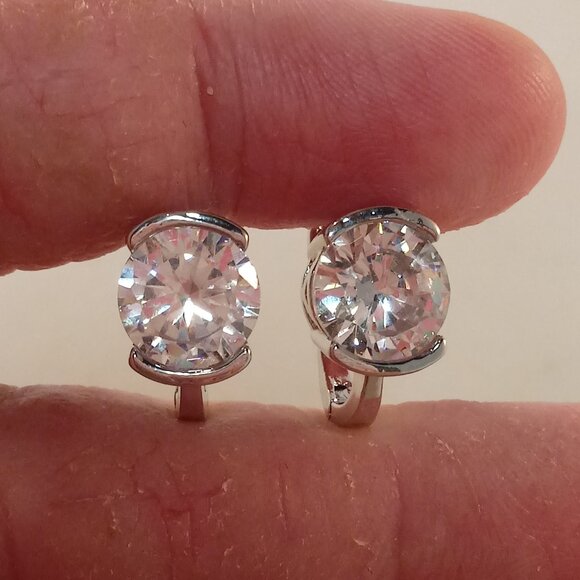 18K White Gold Filled Simple White Diamond Zircon Hoop Earrings Gorgeous Gift - Picture 5 of 8